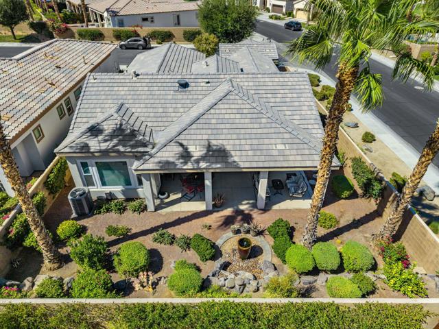 81497 Golden Poppy Way, La Quinta CA: https://media.crmls.org/mediaz/34a79d51-997a-40d9-b941-e4e31f7e4980.jpg