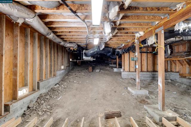 Image 43 of 54 For 5264 Sunset Dr