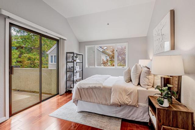 907 Cowper Street, Palo Alto CA: https://media.crmls.org/mediaz/34a8183f-e7c0-436e-bf1f-6286abd5995e.jpg
