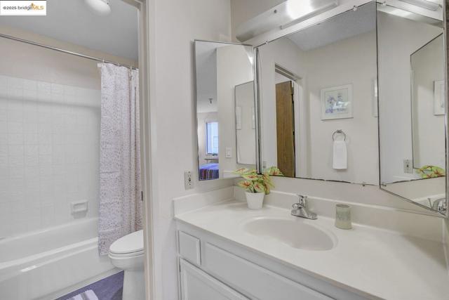 Image 30 of 42 For 545 Pierce St  3002
