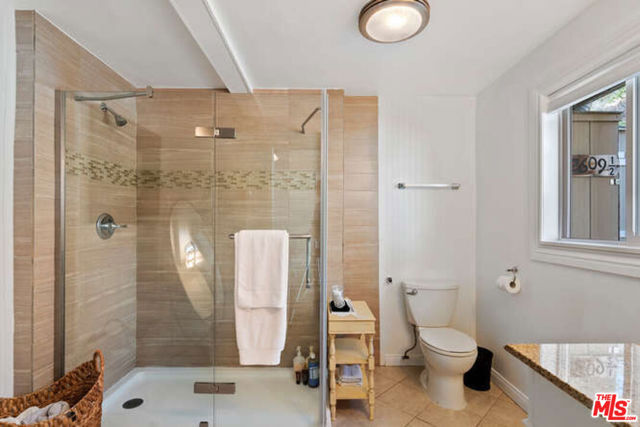 22609 Pacific Coast Highway, Malibu CA: https://media.crmls.org/mediaz/34a8e996-b9e1-43f9-8f9a-686fd1b962ef.jpg