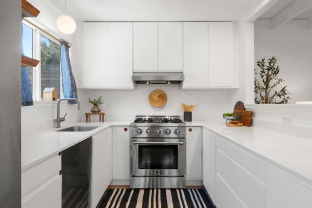 260 Walk Circle, Santa Cruz CA: https://media.crmls.org/mediaz/34a9a1a3-4361-4ca5-8c8d-99994f896c56.jpg