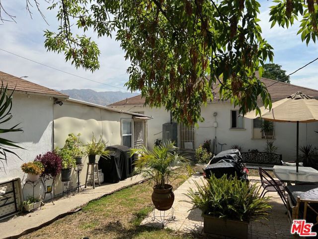 2706 Thornton Avenue, Burbank, California 91504, ,Multi-Family,For Sale,Thornton,24426453