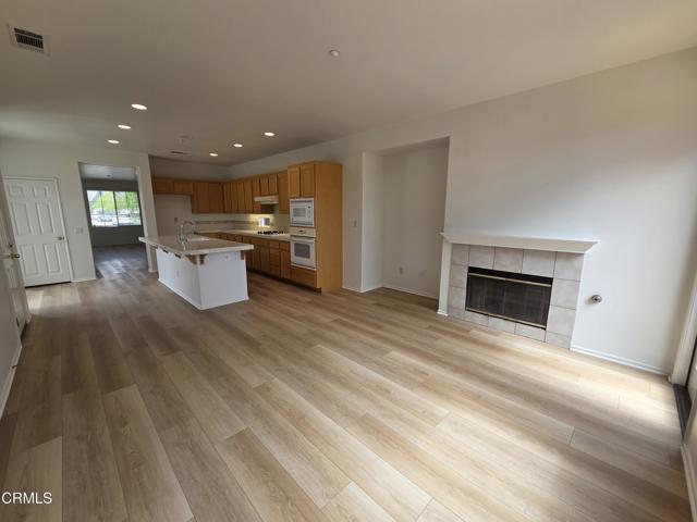 Detail Gallery Image 6 of 30 For 686 Morado Pl, Oxnard,  CA 93030 - 3 Beds | 2/1 Baths