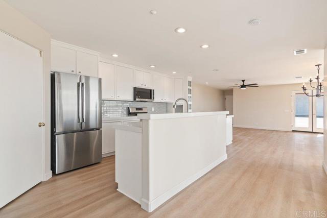 1810 Via Ladera, Fallbrook CA: https://media.crmls.org/mediaz/34ab4c91-2b3c-4879-94a1-20bf33cccde8.jpg