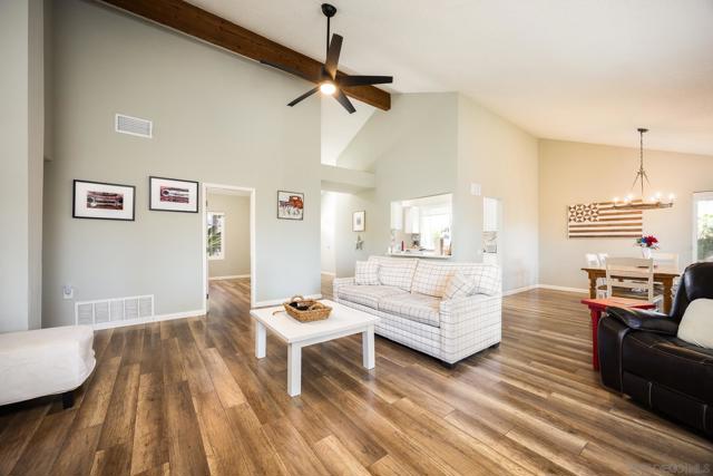 1857 Goldenrod Ln, Vista CA: https://media.crmls.org/mediaz/34ab6a5e-0af3-45d9-ad4e-e6d5f5747283.jpg