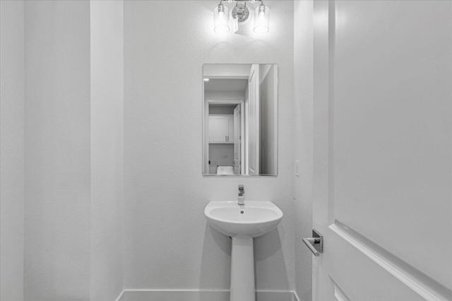 1005 Sinopia Terrace, San Ramon CA: https://media.crmls.org/mediaz/34abf135-cd6e-42fd-af46-9bc1681f63ec.jpg