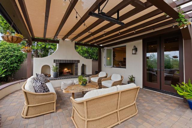 7691 CIRCULO SEQUOIA, Carlsbad CA: https://media.crmls.org/mediaz/34ac6b93-365c-4d87-807b-b0284f209f7f.jpg