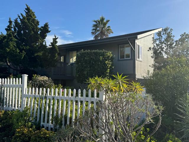 304 12th Street, Montara CA: https://media.crmls.org/mediaz/34ace908-7e12-41a5-8e80-51e3f7548cc7.jpg