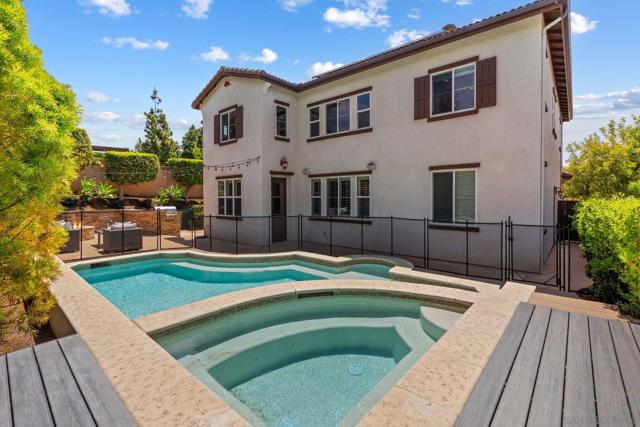 1008 Brightwood Drive., San Marcos CA: https://media.crmls.org/mediaz/34ad05e6-6687-4452-9eba-2c6bdda1abba.jpg
