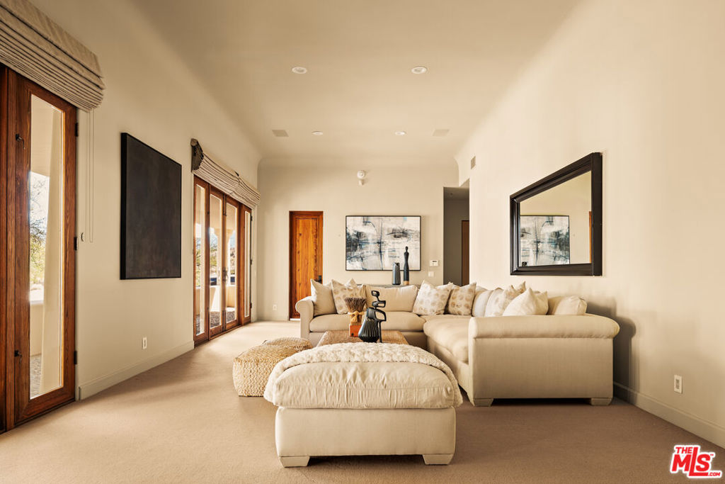 MLS #25617267 image #15