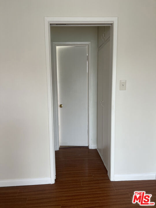 620 Edgewood Street, Inglewood CA: https://media.crmls.org/mediaz/34ae78b3-b1be-4d93-99d0-bdf55653c18a.jpg