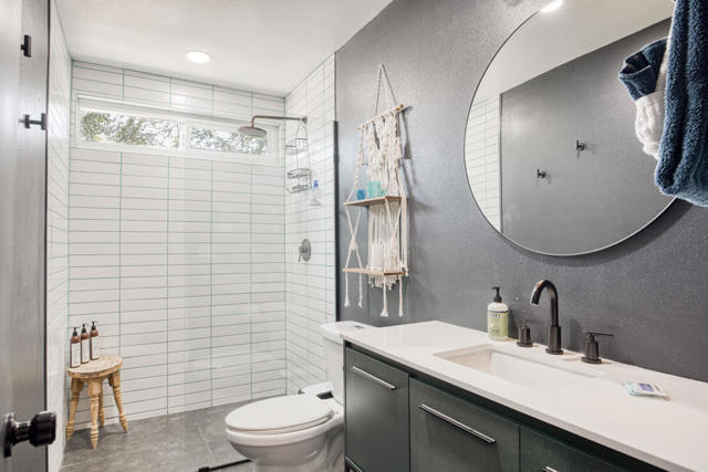 61589 El Reposo Street, Joshua Tree CA: https://media.crmls.org/mediaz/34af4bba-72ba-4eb8-9644-960da1eb6222.jpg