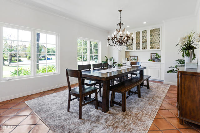 Detail Gallery Image 14 of 75 For 2296 Applewood Ln, Camarillo,  CA 93012 - 5 Beds | 4/1 Baths