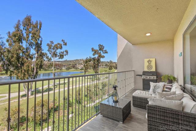 2348 La Costa Ave, Carlsbad CA: https://media.crmls.org/mediaz/34afbb0f-aaef-4f10-a718-a246e1f0a950.jpg