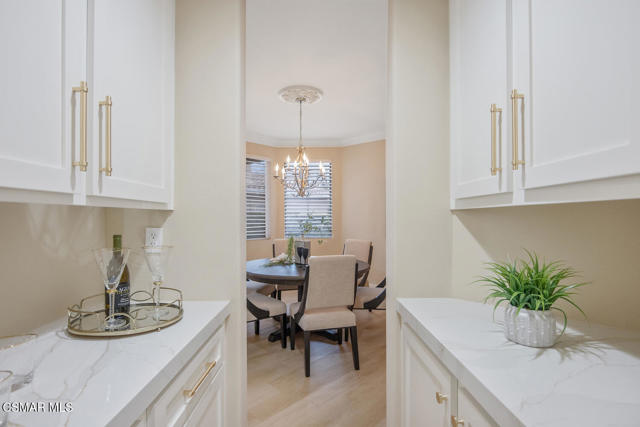 Image 5 of 38 For 2594 Oak Valley Lane