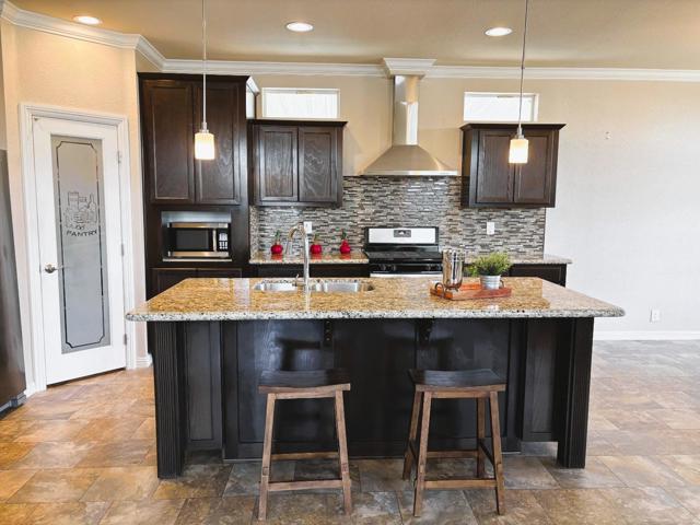 130 De Vaca Way, Hayward CA: https://media.crmls.org/mediaz/34b0c5ee-f009-4e4d-bda7-a8caec280fcc.jpg