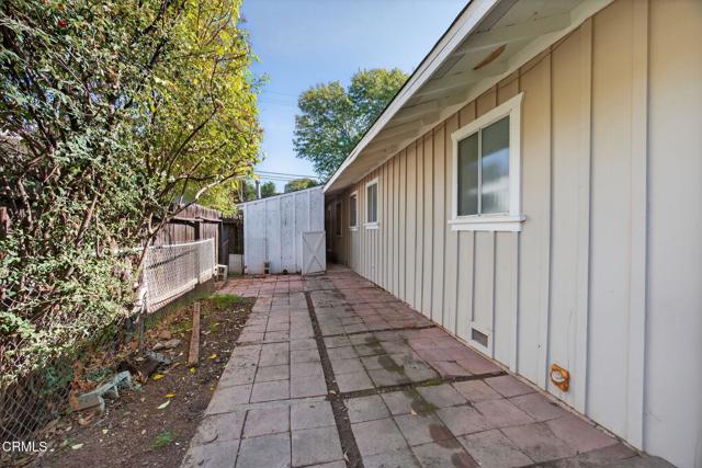 1211 Cruzero Street, Ojai CA: https://media.crmls.org/mediaz/34b14b4e-85bc-49e7-9512-f2c73fd571c3.jpg