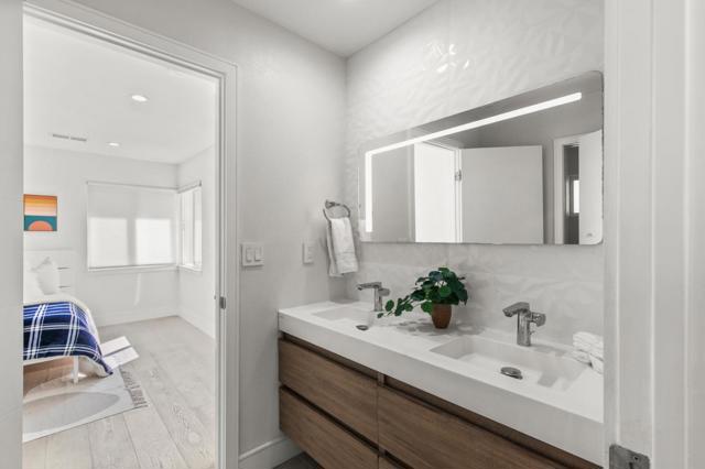 990 Rose Avenue, Mountain View CA: https://media.crmls.org/mediaz/34b354c2-46ae-43c2-8a60-e3a2de3774d4.jpg