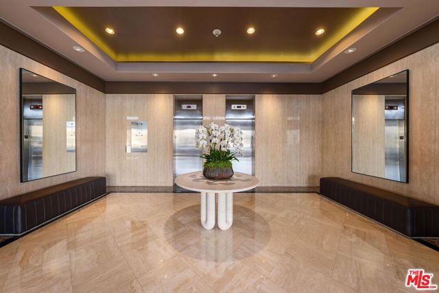 2220 Avenue Of The Stars, Los Angeles CA: https://media.crmls.org/mediaz/34b37d8b-662f-4326-8319-ba5e321dbca7.jpg