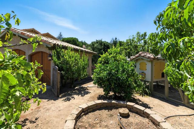 45 Sneckner Court, Menlo Park CA: https://media.crmls.org/mediaz/34b64b5d-115c-4e8d-853c-57f4d9e6d56a.jpg