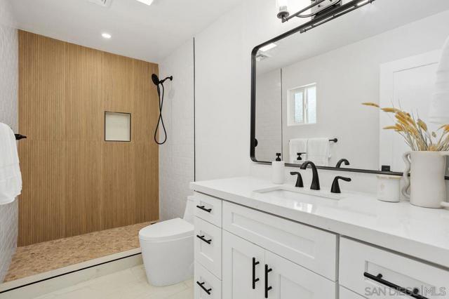 1717 Archer Street, San Diego CA: https://media.crmls.org/mediaz/34b6d55a-abc1-4515-b94e-554a81bb111c.jpg