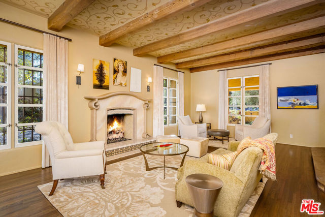 500 N Las Palmas Avenue, Los Angeles CA: https://media.crmls.org/mediaz/34b75819-8956-4376-9ebb-f46613909def.jpg