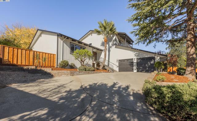 Details for 17007 High Pine Way, Castro Valley, CA 94546
