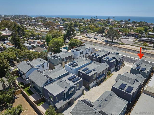 571 N Vulcan Ave, Encinitas CA: https://media.crmls.org/mediaz/34b7d747-3c4c-4081-a49c-5e56633f3738.jpg