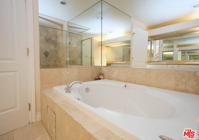 11355 MISSOURI Avenue, Los Angeles CA: https://media.crmls.org/mediaz/34b8a854-d5ba-402f-82b5-b9d42cb9cdca.jpg