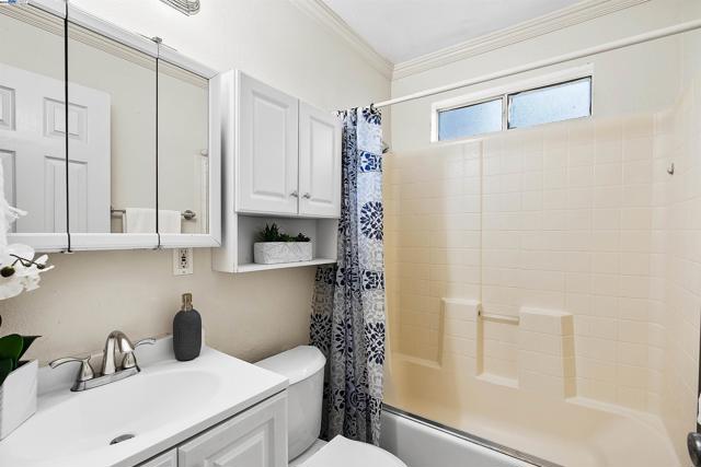 Image 19 of 27 For 24540 Margaret Dr