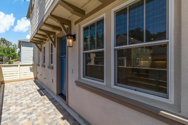 18825 Montalvo Oaks Circle, Monte Sereno CA: https://media.crmls.org/mediaz/34b943b0-98a6-462e-b9ff-d03da54c7c00.jpg