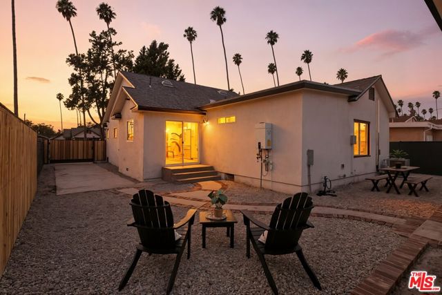 4340 2nd Avenue, Los Angeles CA: https://media.crmls.org/mediaz/34b9f5a9-0605-4d30-acd7-ad7c26849897.jpg