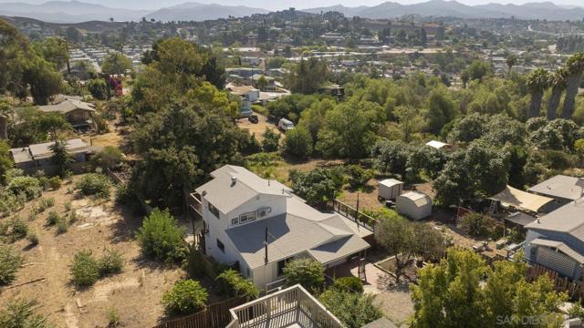 8545 Gardena Rd, Lakeside CA: https://media.crmls.org/mediaz/34bbb1cb-138d-4c9f-bea4-2fe8615ad2dd.jpg