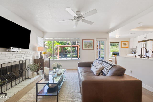 27220 Waterford Drive, Valencia CA: https://media.crmls.org/mediaz/34bbee18-752a-4796-953c-67c02cf42efa.jpg