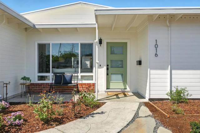 1016 Patricia Avenue, San Mateo CA: https://media.crmls.org/mediaz/34bc0554-d704-46a2-a2df-b87e857049ed.jpg