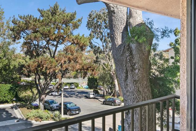 4266 5th Ave., San Diego, California 92103, 2 Bedrooms Bedrooms, ,2 BathroomsBathrooms,Condominium,For Sale,5th Ave.,250019946SD