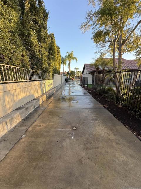 Image 26 of 33 For 12834 Rockwell