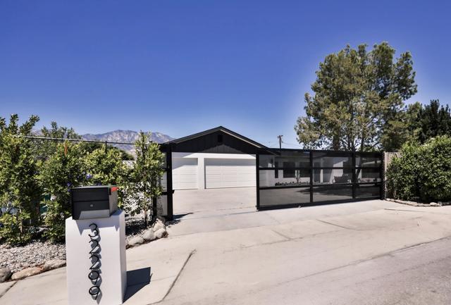 32299 Whispering Palms Trail, Cathedral City CA: https://media.crmls.org/mediaz/34bd9500-390d-499c-a91c-6c4059824c66.jpg