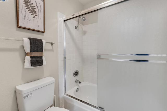 7777 Crossridge Rd, Dublin CA: https://media.crmls.org/mediaz/34bd968a-3be9-48a3-8acd-966be518ec33.jpg