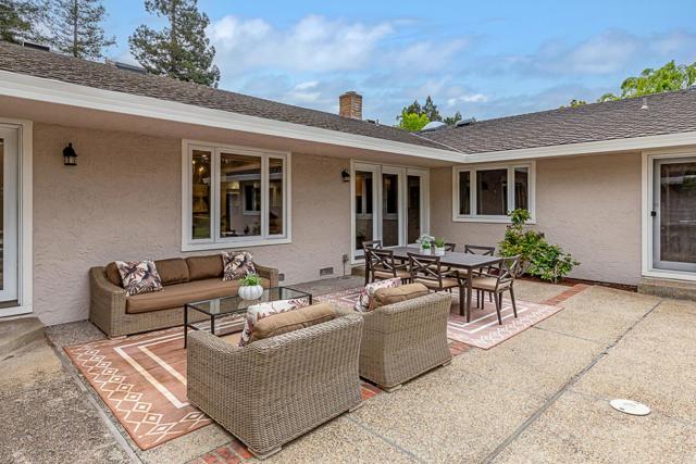 24139 Summerhill Avenue, Los Altos CA: https://media.crmls.org/mediaz/34be8db8-72cd-4baf-b66b-ca356d0f1765.jpg