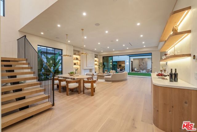 Image 2 of 69 For 11746 Blix Street