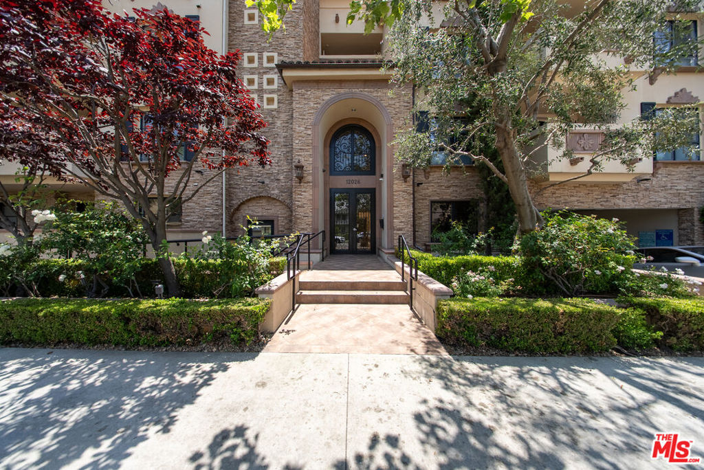 12026 Hoffman Street #204