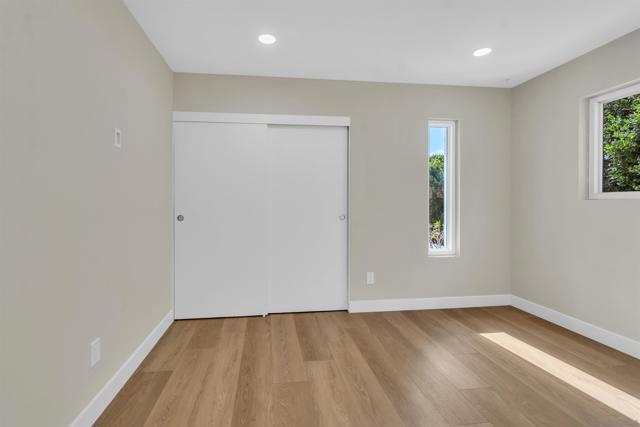 13070 Roundup Ave, San Diego CA: https://media.crmls.org/mediaz/34bf7821-8c05-4c9d-ad3c-e1f5d647807e.jpg