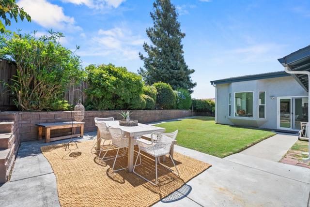 2293 Royaltree Circle, San Jose CA: https://media.crmls.org/mediaz/34c052e6-ef89-4d97-8ca9-4d87d6245888.jpg