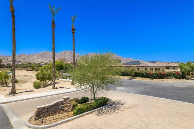 Image 4 of 48 For 57535 Cherrywood Place