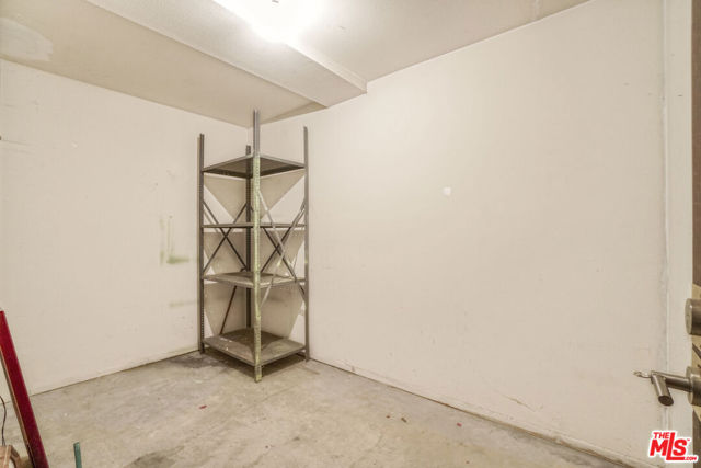 5534 Sylmar Avenue, Sherman Oaks CA: https://media.crmls.org/mediaz/34c22598-cd5a-4b34-9946-08ea391e1dfc.jpg