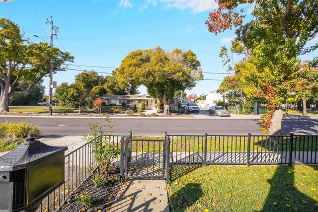 1781 B St, Hayward CA: https://media.crmls.org/mediaz/34c2dd7e-203f-4e71-ad52-37eb61e50bb0.jpg