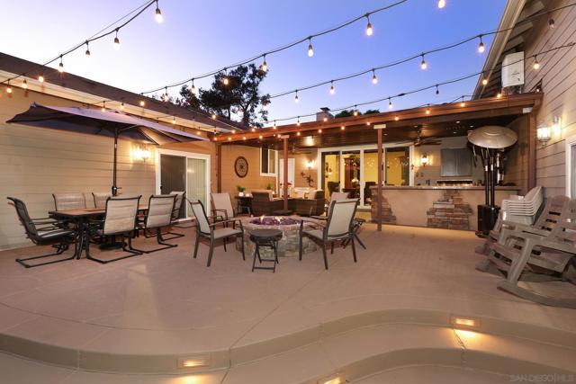 1687 Gecko Road, Vista CA: https://media.crmls.org/mediaz/34c38e59-0b51-4b82-be57-bfe100b1ef18.jpg