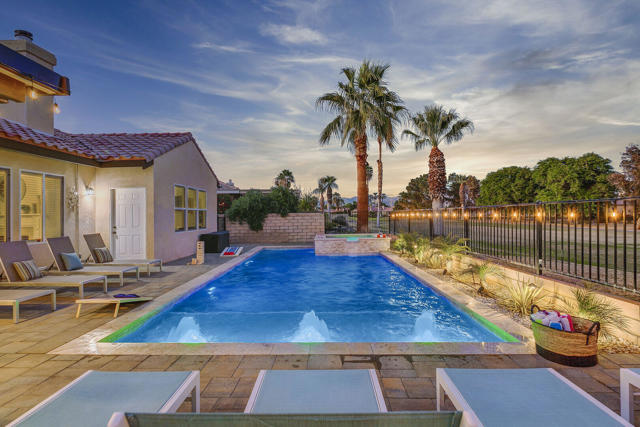 49398 Sherman Drive, Indio CA: https://media.crmls.org/mediaz/34c398db-083a-4cca-a7a6-b0c04eb3f060.jpg